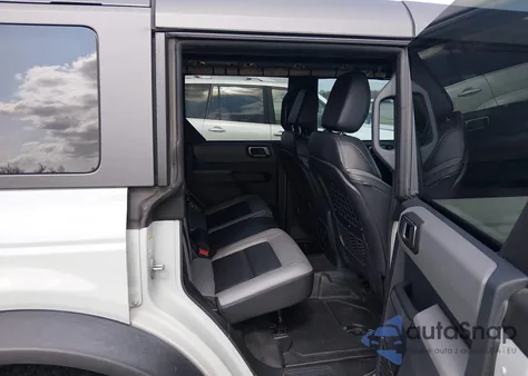 2023 Ford Bronco Big Bend z USA, uszkodzony, nr VIN 1FMDE5DH4PLC16969